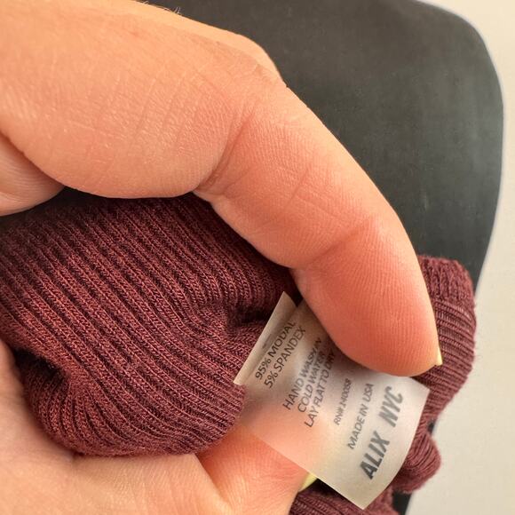 Alix NYC Carder Burgundy Bodysuit Stretch Ribbed Knit Turtleneck Size Large L - Picture 7 of 7